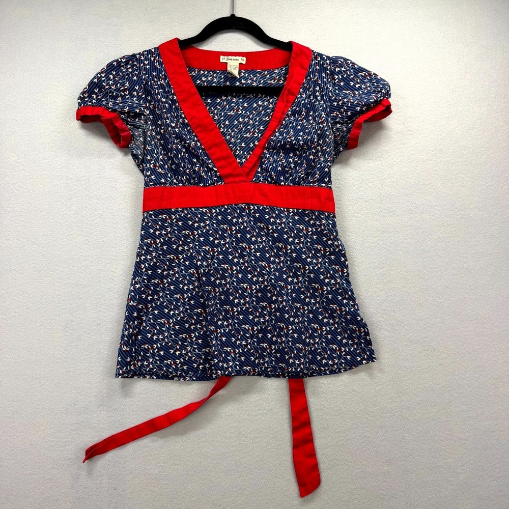 Forever Blouse Top Womens Medium Blue Red Floral Cotton Drawstring Back V-Neck‎